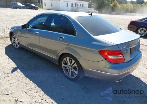 2014 Mercedes-Benz C 300 Luxury 4Matic from USA, damaged, VIN WDDGF8AB0ER318687